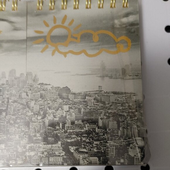 Set of 3 3x4.5 Kate Spade spiral notebooks - Picture 2 of 4